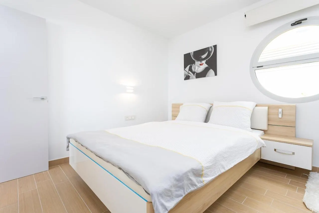 Ensuite Penthouse Panoramic Sea View With Jacuzzi Fuengirola Spain